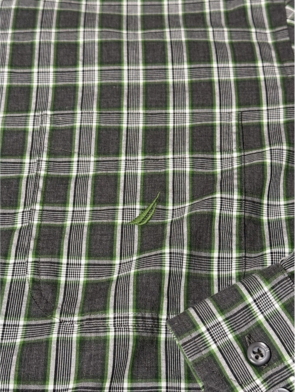 🎄Men’s Dress Shirt Nautica XL Long Sleeve Green Gray - Picture 5 of 12